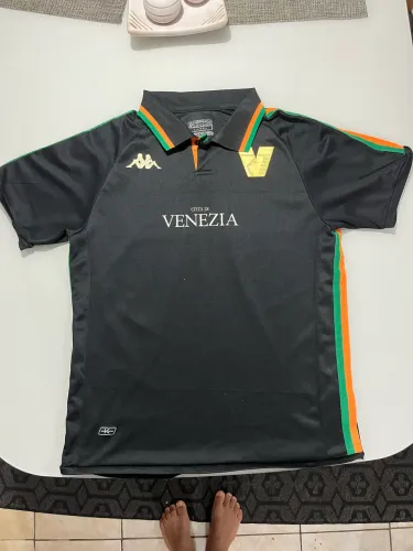 Blusas de time, duas camisas em ótimo estado
