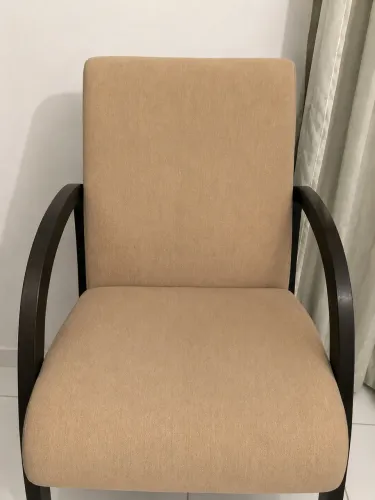 Poltrona Estofada para Escritório ou Recepção - Ótimo Estado