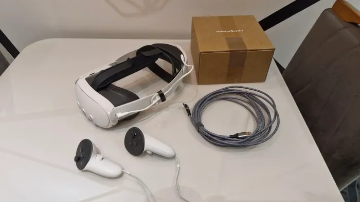 Meta Quest 3 512 Gb + Strap milimétrico com bateria extra + Cabo VR Link