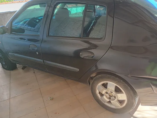 Renault Clio SED RT/ Privilège/ Botic 1.6 16V 4P 2004