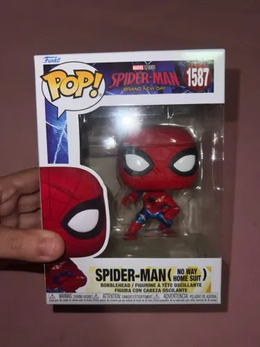 Funko Pop! Spider-Man #1587 ? Spider-Man (No Way Home Suit)