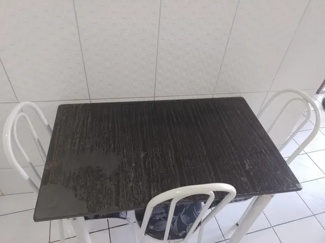 Mesa de mármore 4 cadeiras