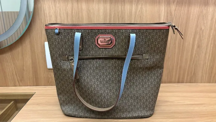 Bolsa vintage da Victor Hugo
