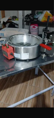 Fritadeira a óleo elétrica progás 220w