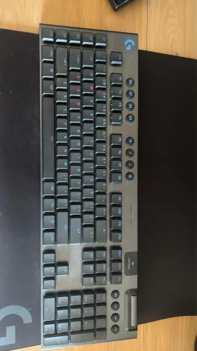 Teclado Mecânico Gamer Sem Fio G915 X LIGHTSPEED Preto Logitech