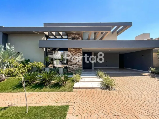 Condomínio 3 Suítes 222m² Quinta do Lago com Piscina e Escritório