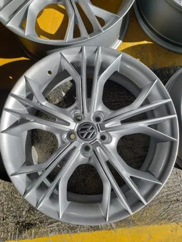 Rodas Golf 18 5x100