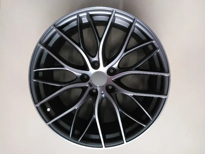 Rodas Aro 20 BMW 5x120 20x8 et 45 Grafite Diamantada Nova