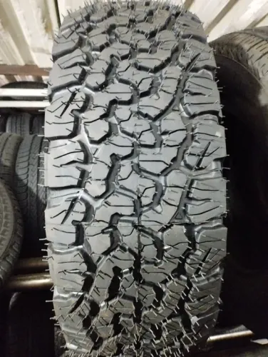 PNEU 265/70 16 BF REMOLD VIPAL 100%
