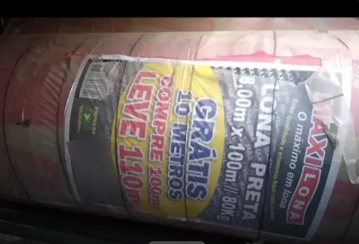 Lona plástica preta de uso geral