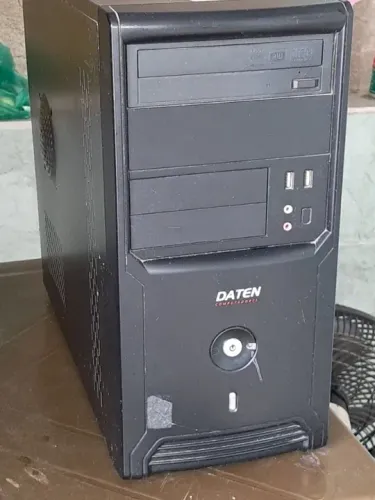 Computador Core 2 Quad Q9550 4Gb HD 120Gb LGA 775 Placa de WIFI incluida somente gabinete