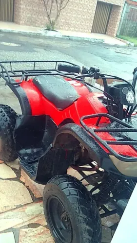 Quadriciclo 150 cilindradas pra vender ligeiro
