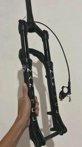 Suspensão Manitou Markhor boost