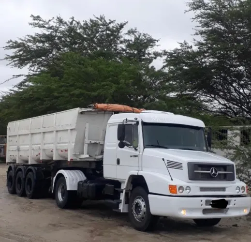 Mercedes Benz 1634 2011 conjunto com Caçamba