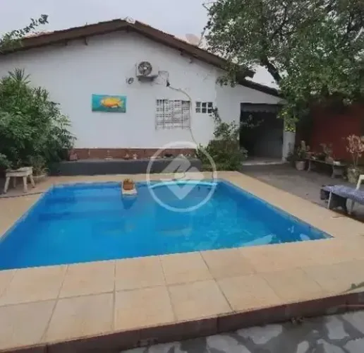 Vende-se casa térrea, 4 quartos, sendo 2 suítes, churrasqueira e Piscina R$ 450.000,00 cod