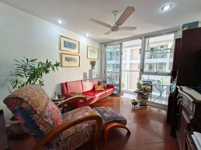 Seu novo lar está na Tijuca! Este apartamento à venda no Condomínio Charles Chaplin, na Ru
