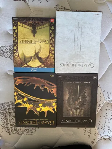 Game of Thrones - Coleção de DVDs e Blu-Ray