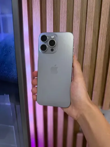iPhone 15 pro Max 256GB 100% bateria SEM MARCAS DE USO, IMPECÁVEL, Titanium Natural