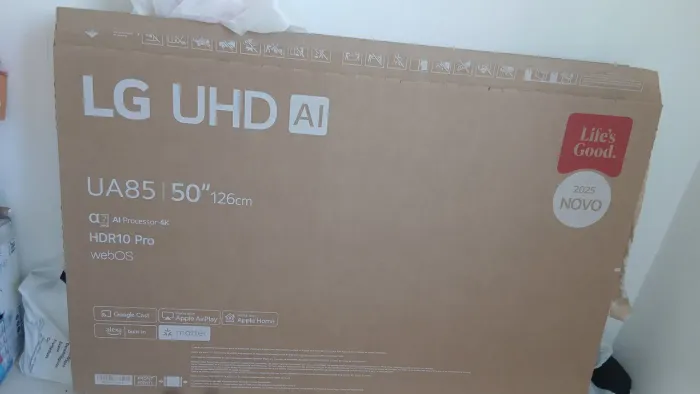 Caixa para TV de 50 pol com proteção.
