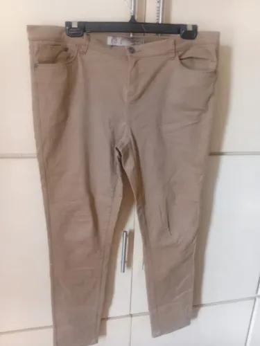 Calça elastano e cóton tamanho 44