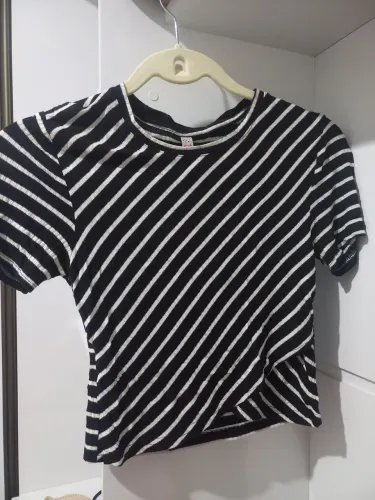 Cropped listrado preto e branco - Renner - PP