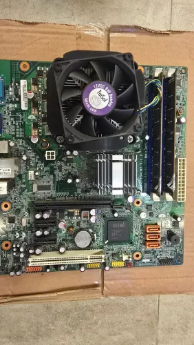 KIT Placa Mae Lenovo L-IG41M2 V:1.0, Processador Core 2 Duo e 4GB DDR 3
