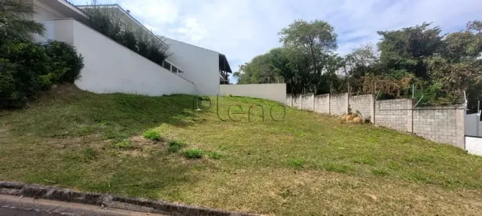 Terreno a Venda no Condomínio Villaggio Fiorentino, no bairro Vila Sonia em Valinhos