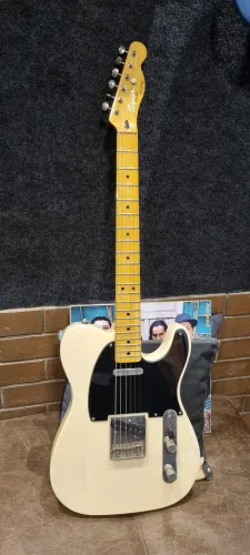 Guitarra Squier Telecaster Classic Vibe 