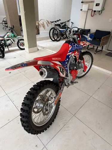 Moto de trilha Honda crf250f ano 2023