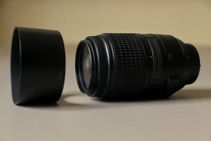 Teleobjetiva. Nikon AF-S NIKKOR 55-300mm f/ 4.5-5.6G ED VR.