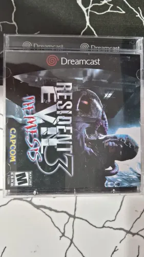 Resident Evil 3 para Dreamcast destravado. Jogo conta com caixa e manual.