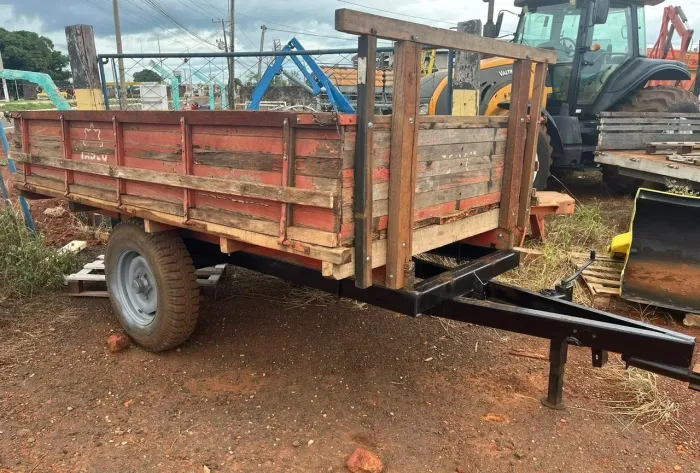 Carreta agrícola para trator 1 eixo Tadeu 