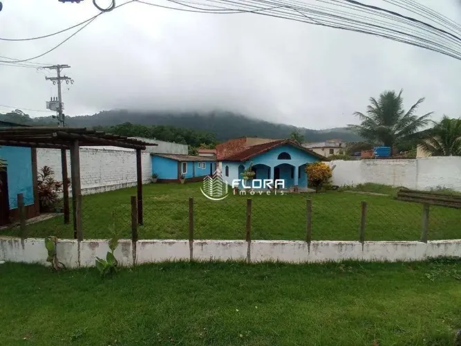 Imóvel Comercial / Residencial, terreno com 767 m², 3 casas independentes, a venda por R$