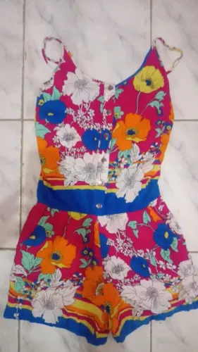Macacão Floral Estampado