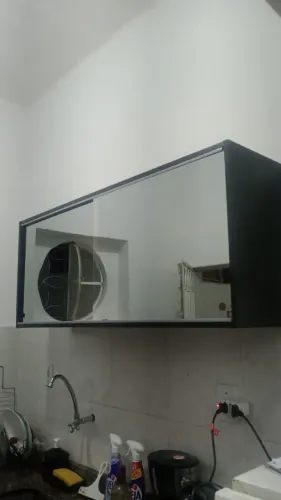 Armário de cozinha preto