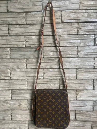 BOLSA LUIS VUITTON EMITAÇÃO