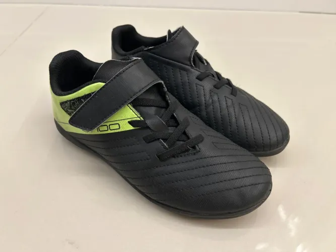 Chuteiras de Futebol Infantil 31