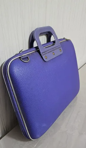 Maleta Roxo com Compartimentos Internos