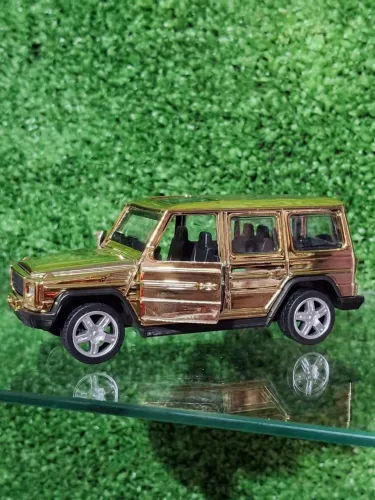 Miniatura  Classe G Dourada