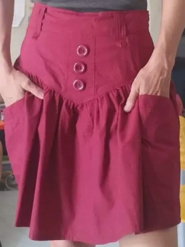 Saia Feminina Vermelha