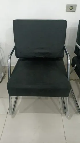 Poltrona Confortável em Aço e Tecido