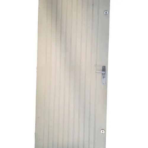 Porta Madeira Mexicana 3 Fechaduras em ótimo estado