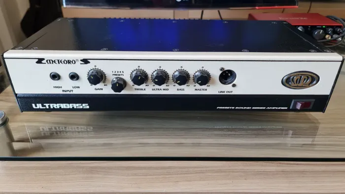 Cabeçote Meteoro Ultrabass Presets Sound Series Amplifier Top de linha