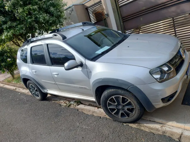 Renault Duster Dynamique 2.0 Hi-flex 16V Aut. 2016