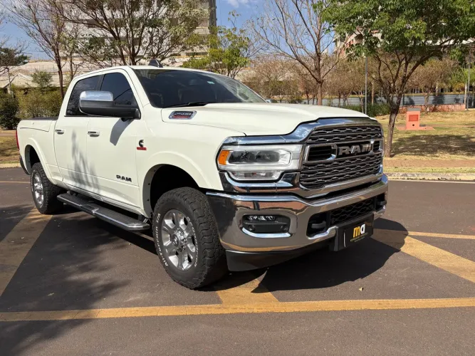 RAM 2500 Laramie 2021