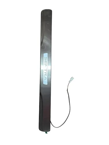 Soleira de porta Nissan Sentra com Led