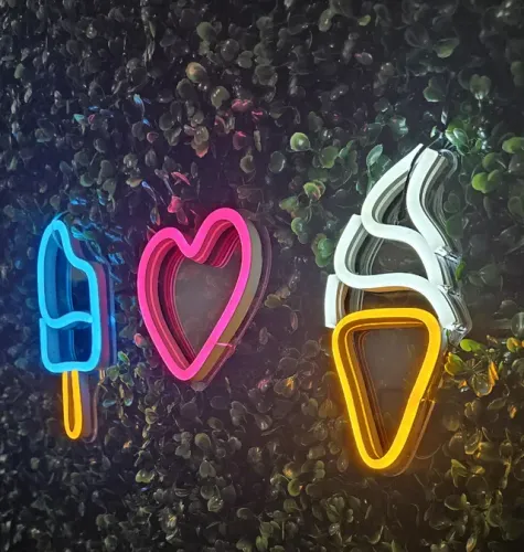 Luminária Painel Neon Led - Sorvetinho + Coração + Picolé