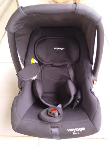 Cadeirinha de carro para bebê Voyage Beta