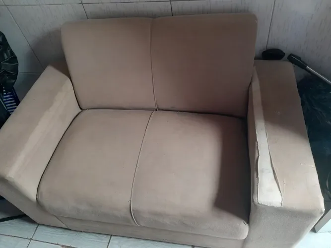 Vendo sofá usado (valor pode ser combinado)