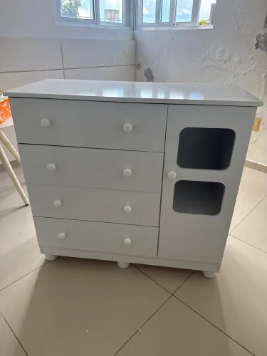 Cômoda 4 Gavetas